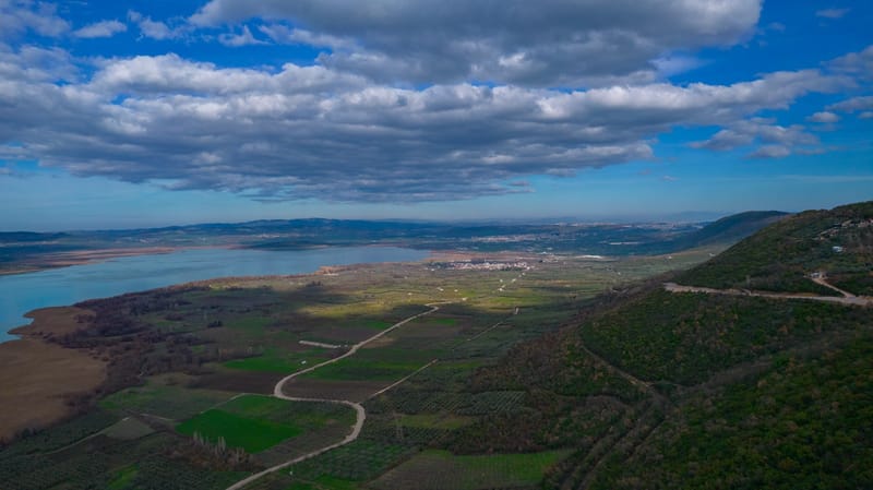 Göl manzarası